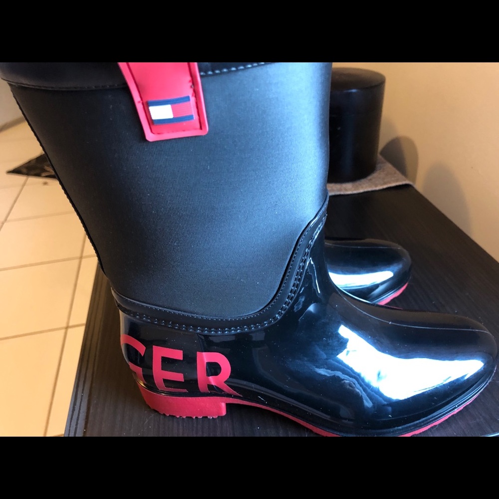 rain boots in excellent condition